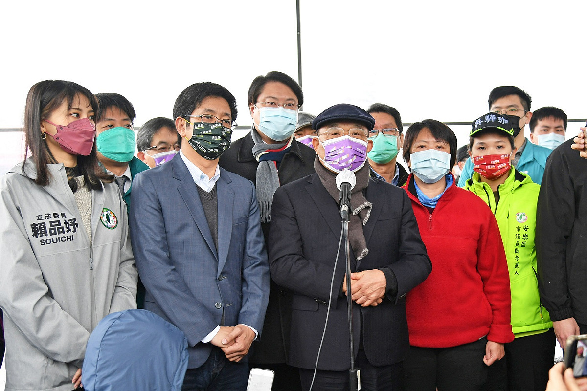 行政院長蘇貞昌今（22）天上午視察「基隆捷運計畫」前受訪。 圖：行政院提供