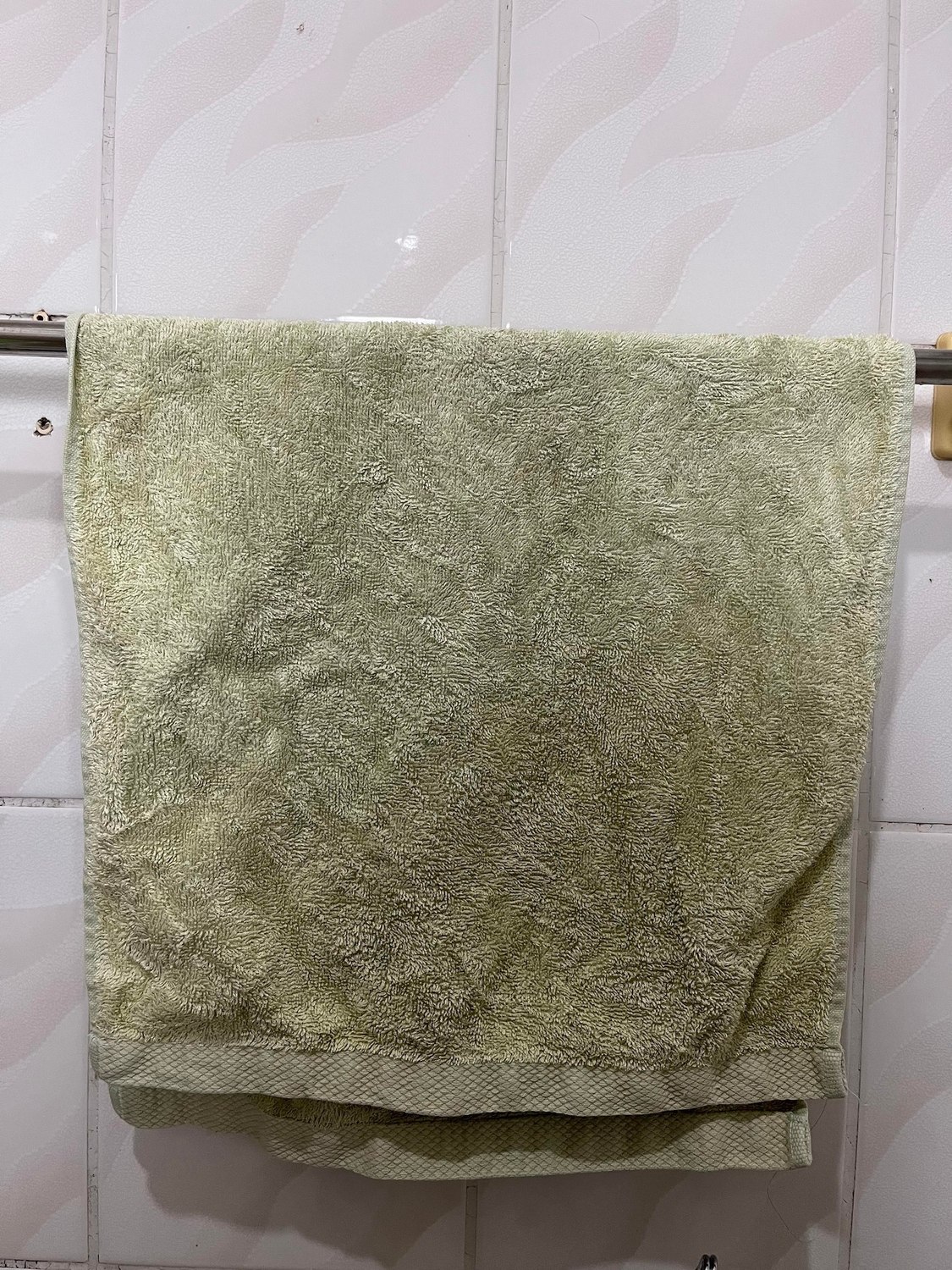 毛巾3天沒洗，病菌量就可以達到約8千萬個，使用它就如同在用馬桶一般。 圖：民眾提供