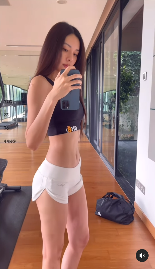 李元玲曝光自己的三圍。 圖：翻攝自李元玲IG