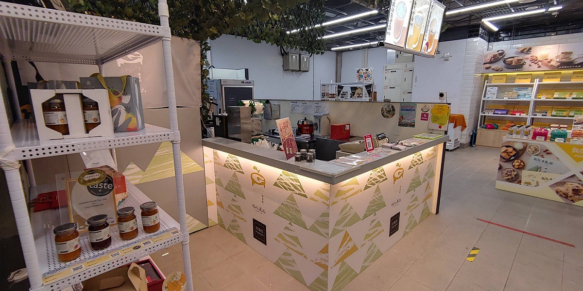 格外農品在高雄開設首間手搖飲品店《格外農品》果茶飲。  圖：創夢市集／提供