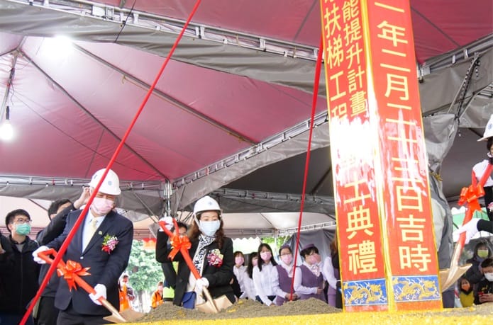 新北市交通副局長林麗珠上午參加動土典禮。 圖：新北市交通局提供