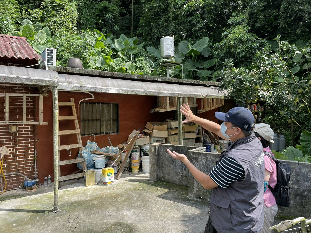 新北市水土保持服務團現場勘查技術指導。 圖：新北市農業局提供