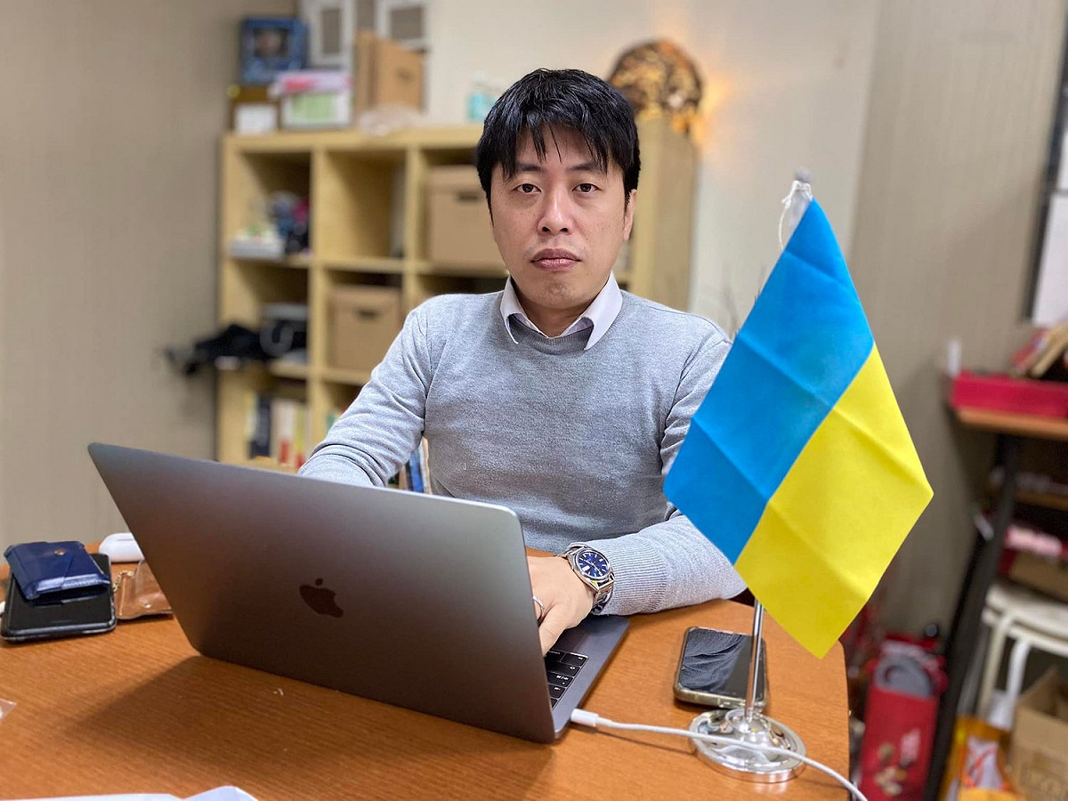 張之豪臉書分析烏俄戰爭各方情勢，獲得廣大迴響，該貼文至今已被網友分享超過2千次。 圖：翻攝張之豪臉書