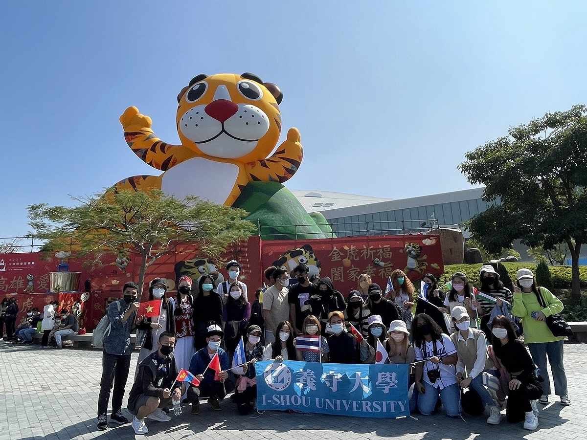 義守大學國際生。 圖：高雄市原民會提供
