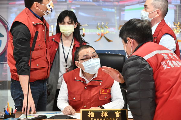 對於近日全台供電不穩定的狀況已連續兩、三天，新北市長侯友宜受訪時表示，政府要扛起責任。 圖：新北市政府提供