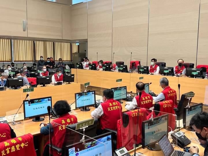 高雄應變中心會議一級開設。 圖：高雄市政府提供