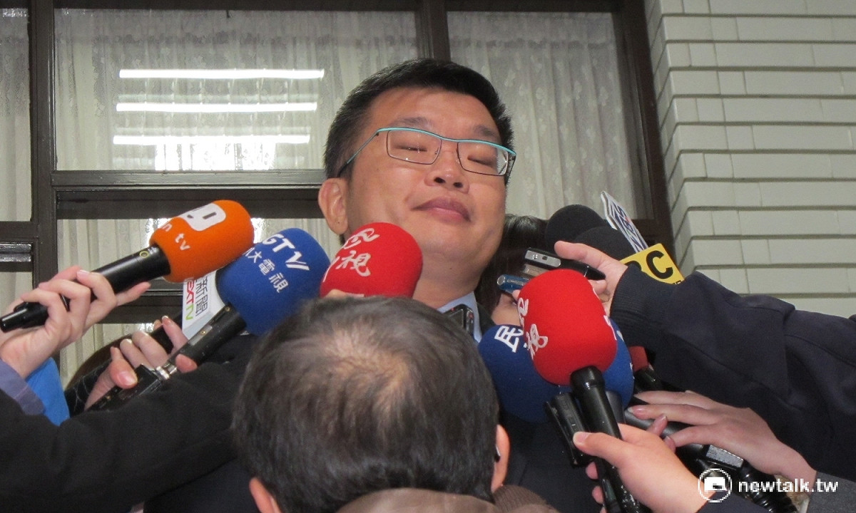 立法院副院長蔡其昌25日接見日本民進黨眾議員長島昭久，針對25日清晨有台籍漁船遭日方扣押事件，蔡其昌表示會利用與長島昭久會談期間，幫忙協商處理，希望能儘快讓爭議落幕。 圖：新頭殼資料照片