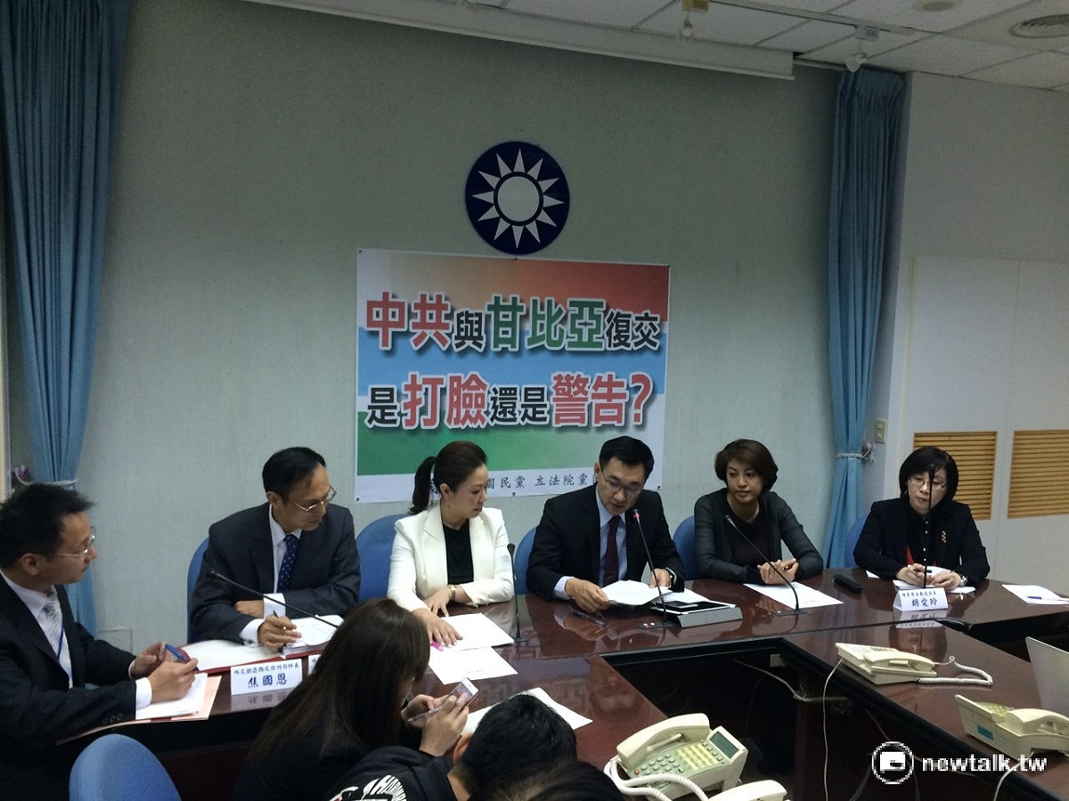 國民黨團18日召開記者會。 圖：符芳碩/攝