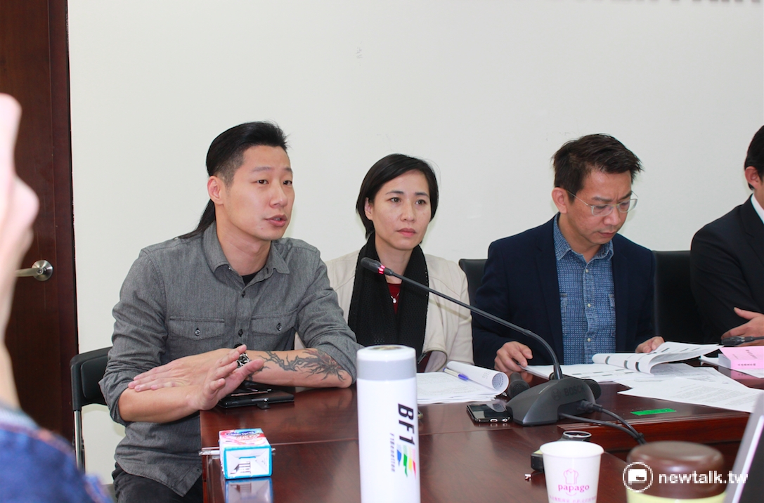 時代力量立委林昶佐1日針對「政大搖搖哥」強制送醫爭議，基於基本人權保障，林認為衛服部和台北市政府似乎亂了章法。 圖：新頭殼資料照片
