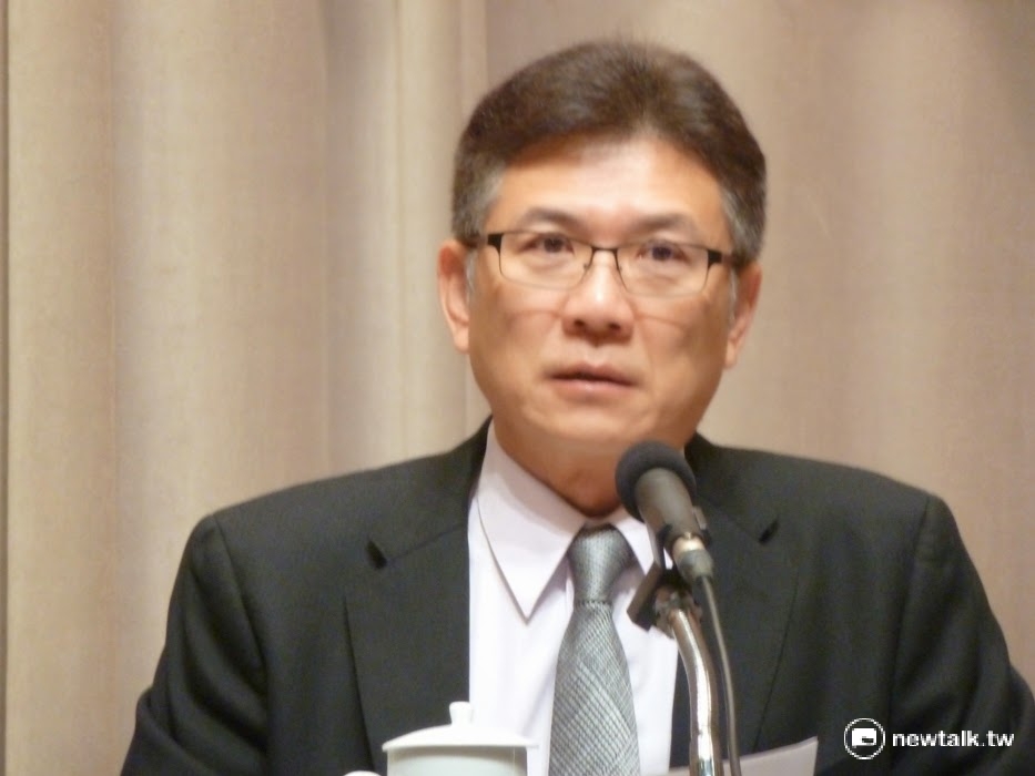 針對「德翔臺北」貨輪漏油汙染情形，行政院已成立中央應變專案小組，發言人孫立群26日召開記者會說明最新處置情形。 圖：新頭殼資料照片