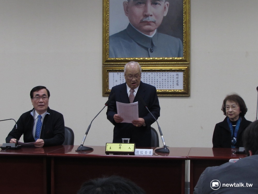 選監委員會小組召集人許水德宣布洪秀柱當選國民黨黨主席。 圖：邱珮文/攝