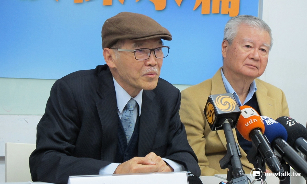 高雄長庚醫院榮譽副院長陳順勝（左）28日表示，阿扁在內心上認為自己是無罪的。 圖：林朝億/攝