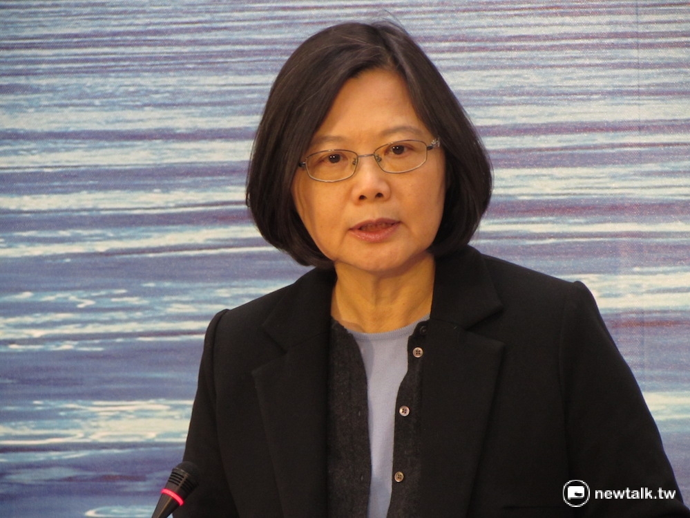 總統當選人蔡英文12日在臉書表示， 如果台灣人民涉及海外犯罪問題，應該押解回台依法審判。北京當局無視我方主權及管轄權，對兩岸關係傷害至深且巨。 圖：新頭殼資料照片