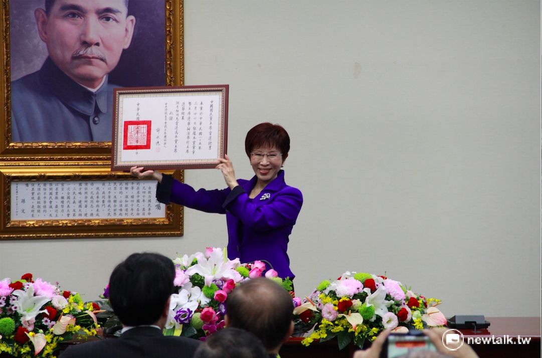 國民黨主席洪秀柱15日接見美國在台協會(AIT)華盛頓總部執行理事唐若文，針對台美關係、兩岸互動上，交換意見。 圖：新頭殼資料照片