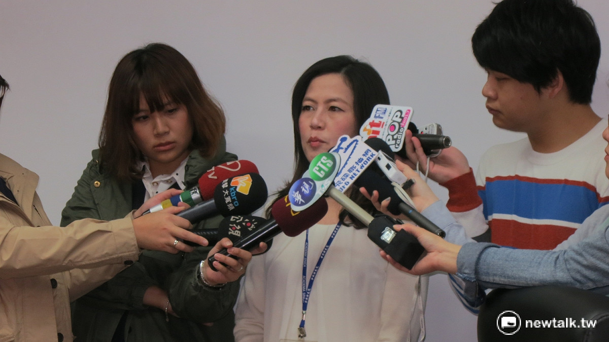 法務局主任消保官何修蘭31日表示，家長應留意平常孩童可能接觸到的食品。 圖：新頭殼資料照片。