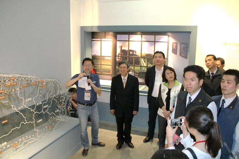 準副總統陳建仁到旗山參加糖業故事館開幕。 圖：高雄市政府提供