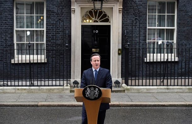 英國首相卡麥隆強調，自己目前住在唐寧街10號，只擁有1個房產。 圖：達志影像/路透社資料照片