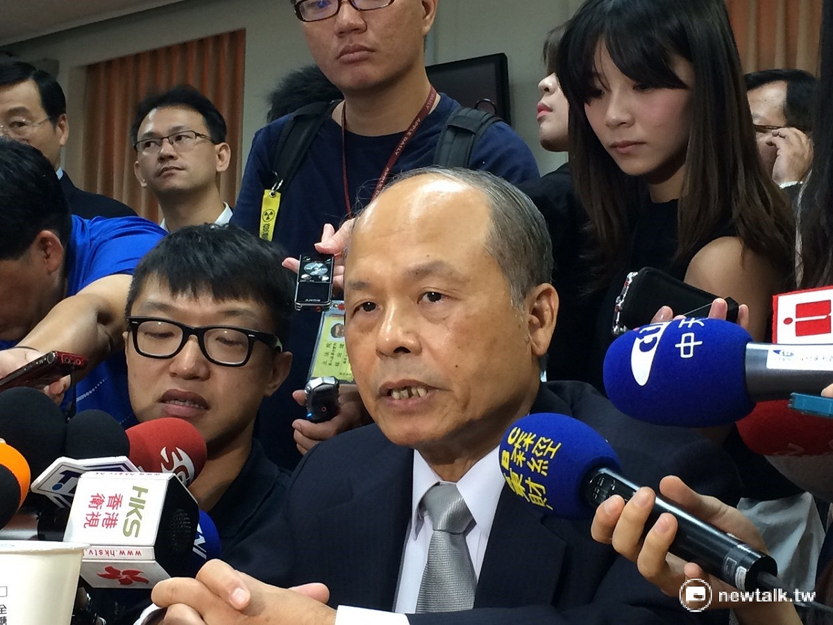針對巴拿馬文件揭露權貴逃漏稅一案，財政部長張盛和承諾將成立專案解密小組。 圖：新頭殼資料照片