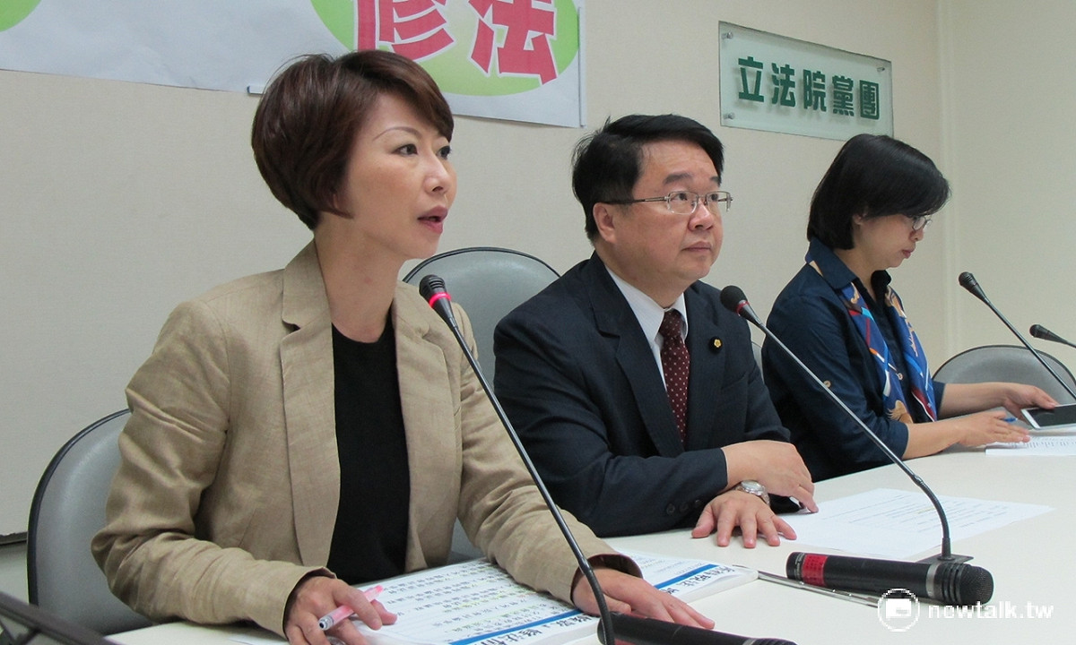 民進黨立院黨團6日表示，將提案修正所得稅法增定反避稅條款。 圖：林朝億/攝