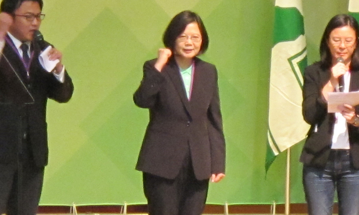 民進黨總統當選人蔡英文9日出席全國黨代表大會。 圖：林朝億/攝