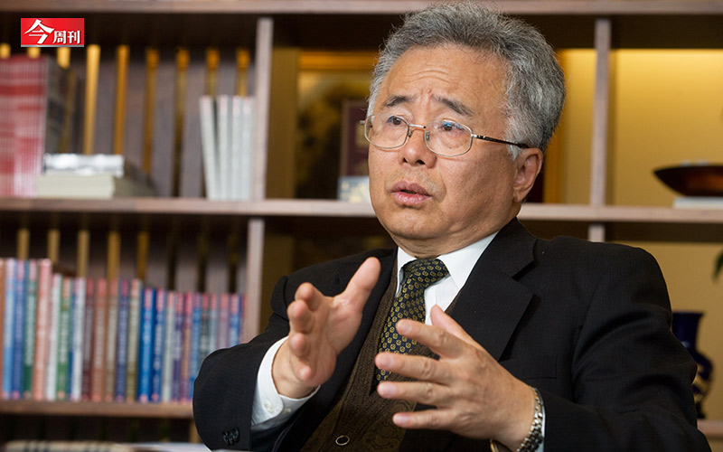 許嘉棟是台灣金融研訓院榮譽顧問，曾任中華民國財政部部長、台灣金融研訓院董事長。 圖：《今周刊》提供