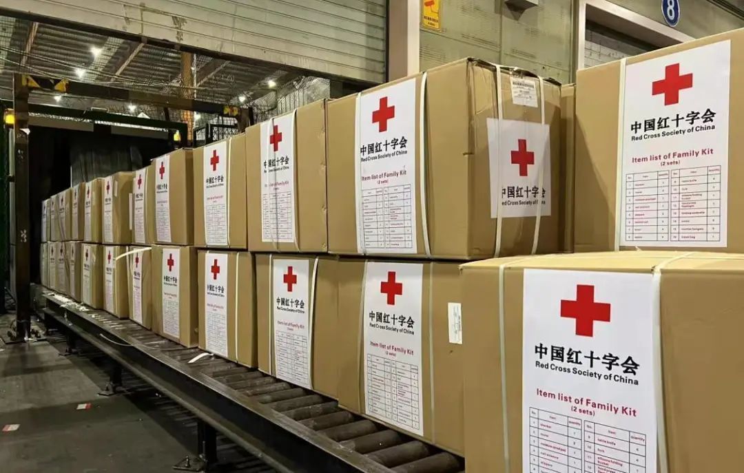 中國紅十字會將向烏克蘭方面提供一批人道主義援助物資包括食品、生活必需品等，價值500萬元人民幣。 圖 : 翻攝自環球網