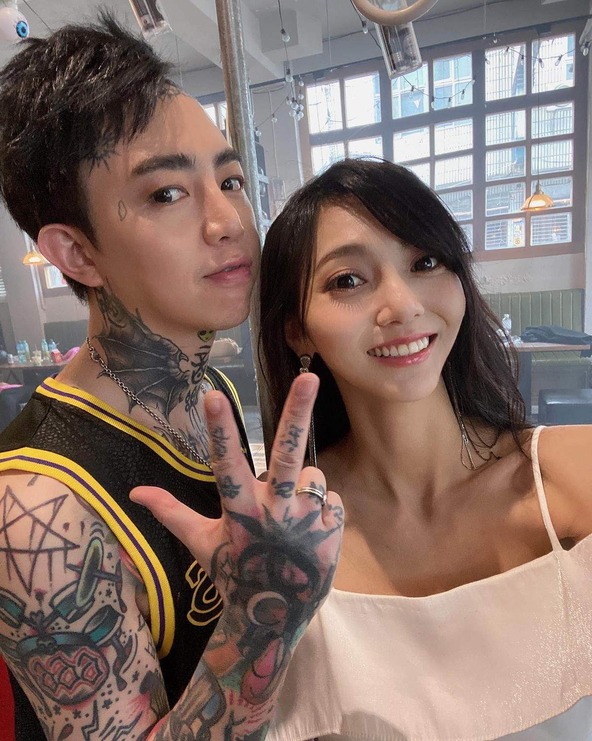 莉婭宣布與謝和弦離婚。 圖：翻攝自陳緗妮臉書