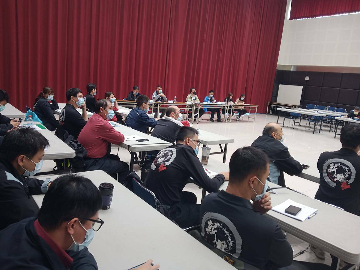 新北市消防局於今(11)日上午10時在9樓禮堂召開年度第1季「專責安檢小組消防安全法令暨建築物審（勘）查執法疑義」研討會議。 圖：新北市消防局提供