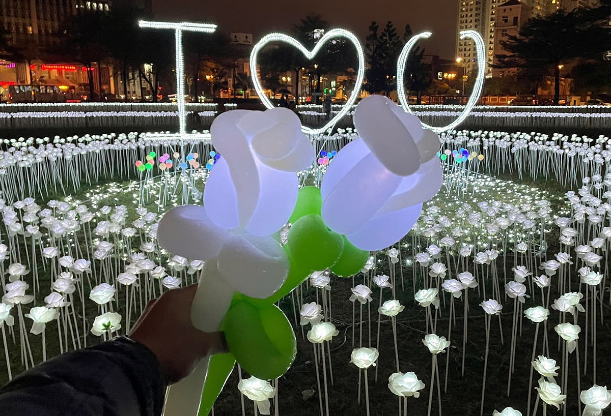玫瑰花造型氣球樣式。 圖：台南觀旅局／提供