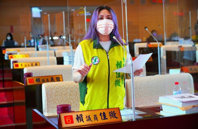 台中市議員賴佳微表示學生時期也遇過類似老師，澆熄自己的學習自信與熱情。 圖：賴佳微提供