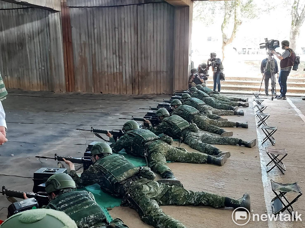 後備軍人同步訓練、射擊預習。 圖：陳佩君/攝(資料照片)