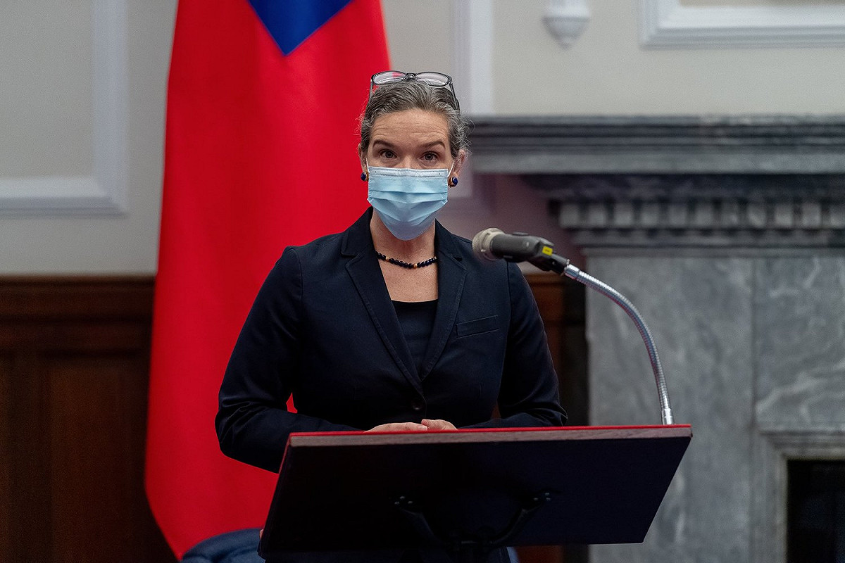 美國在台協會（AIT）處長孫曉雅（Sandra Oudkirk）。 圖：翻攝自總統蔡英文推特（資料照片）