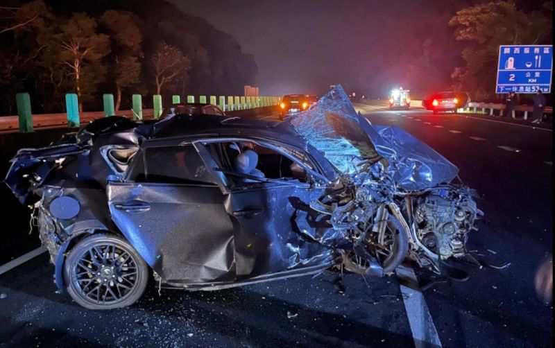 該起事故共有6輛車受損。 圖：翻攝畫面