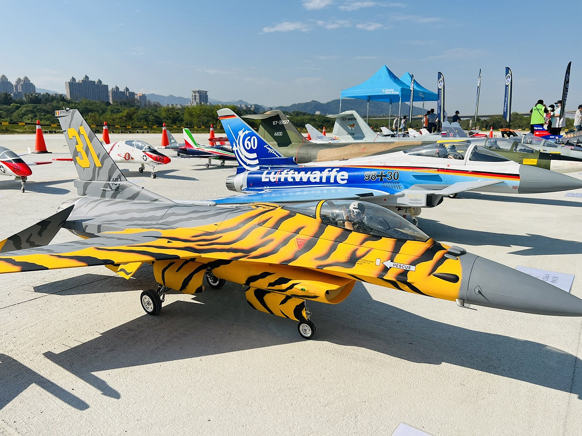 後村堰遙控飛機場是新北河濱公園內首座符合標準的多旋翼無人機考照場地及固定翼無人機比賽場地。 圖：新北市水利局提供