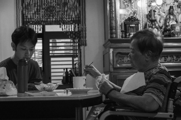 《親愛的陌生人》展覽，特別放映榮獲第15屆myfone行動創作獎百萬首獎的微電影《出走的第五封信》。 圖：新北市文化局提供