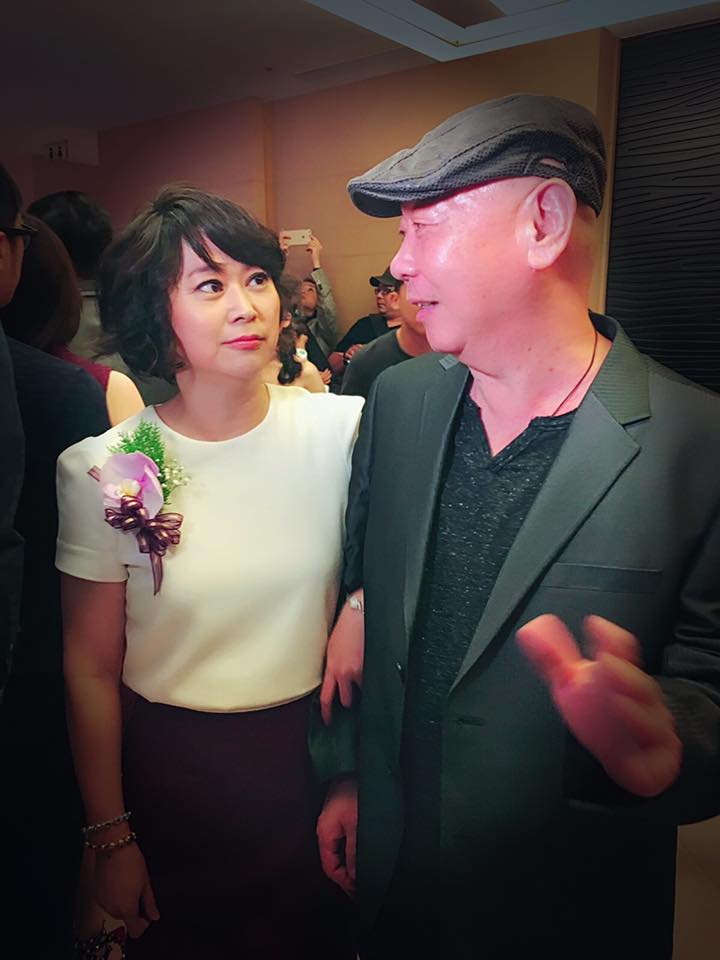 顧寶明祝福李國修與王月嫁女兒。 圖：翻攝自顧寶明臉書