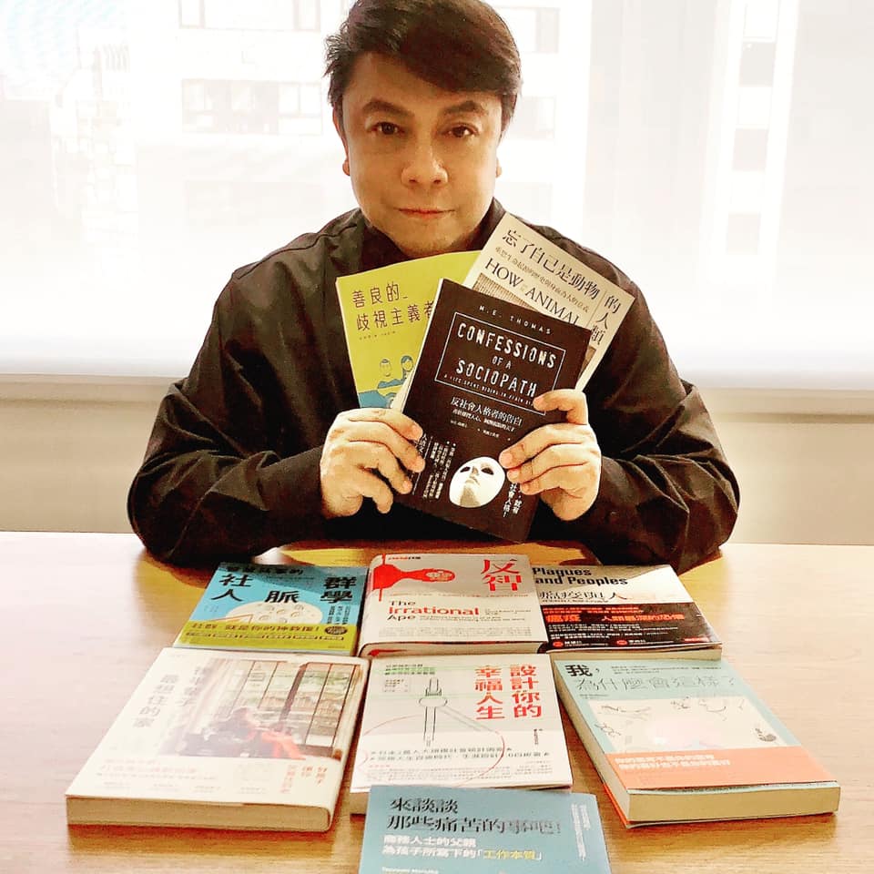知名主持人蔡康永。 圖：翻攝自蔡康永臉書