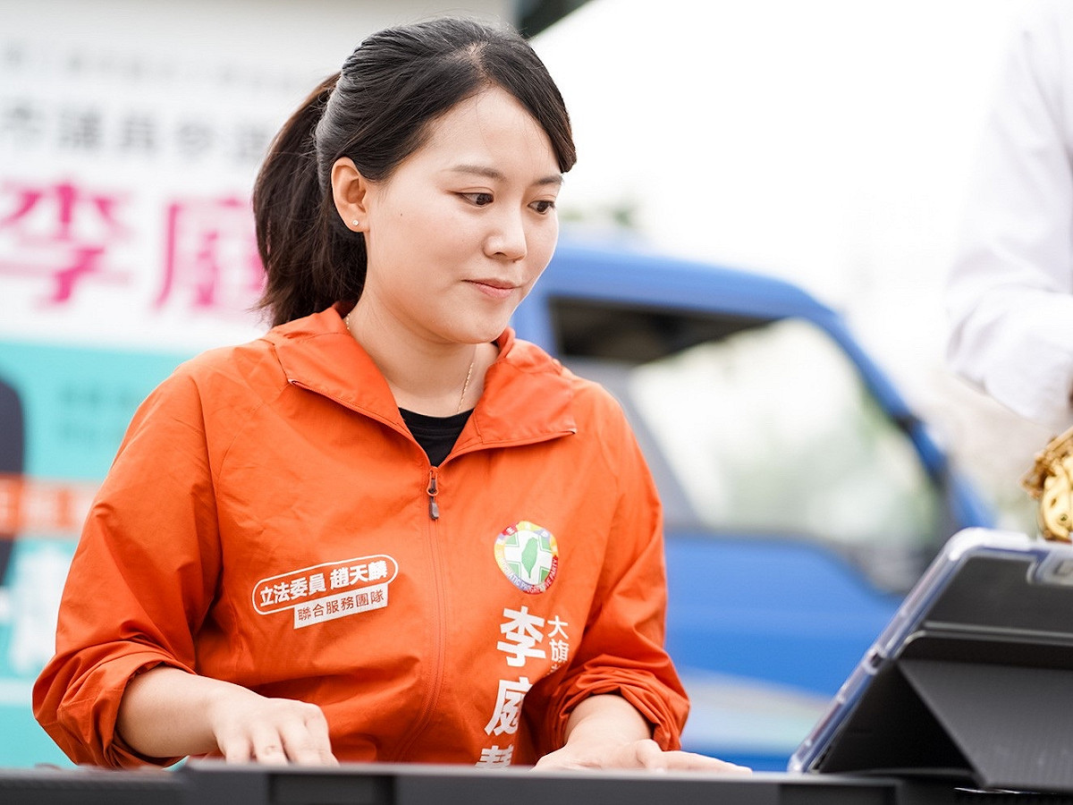 李庭慧希望成為高市議會首位音樂界代表。 圖：「高雄正能量」提供