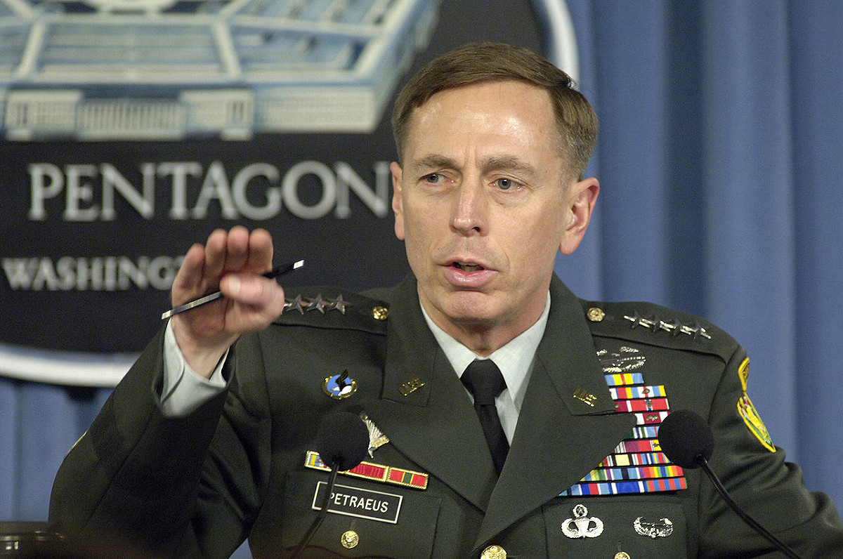 美國前中情局( CIA )局長大衛．霍威爾．彼得雷烏斯( David Howell Petraeus )表示，俄烏衝突讓美國和北約重新找回重要性和國際地位。 圖:美國國防部資料照片
