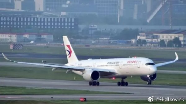 大陸東方航空公司一架搭載 132 人的波音 747 客機，今（21）日傳出在廣西梧州藤縣墜毀。總統府、陸委會均表達關懷及慰問之意。(示意圖非事故班機) 圖：截自微博