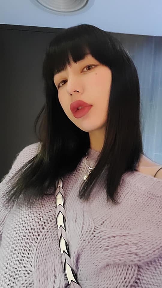 Keanna與謝和弦離婚後除了仍有官司纏訟，也多次在網路隔空喊話互嗆。 圖：翻攝自Keanna臉書