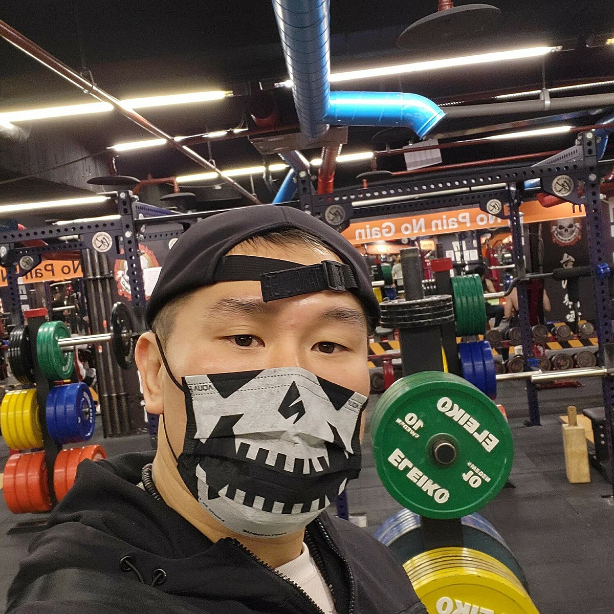 知名實況網紅館長。  圖：翻攝自館長臉書