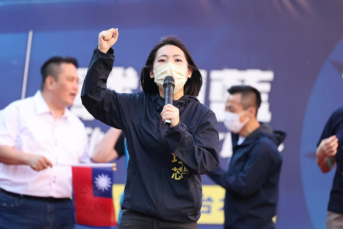 考紀會主委李貴敏公布，檢舉中常委傅崐萁賄選的是台北市議員徐巧芯，徐巧芯坦言，有點意外，沒想到名字會被公布出來。 圖：取自徐巧芯臉書（資料照）