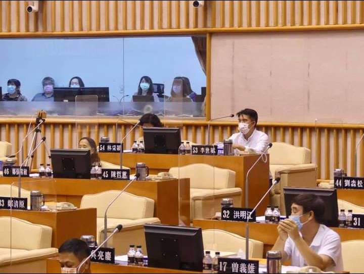 屏東縣議會席次最多的是無黨籍。 圖：翻攝臉書