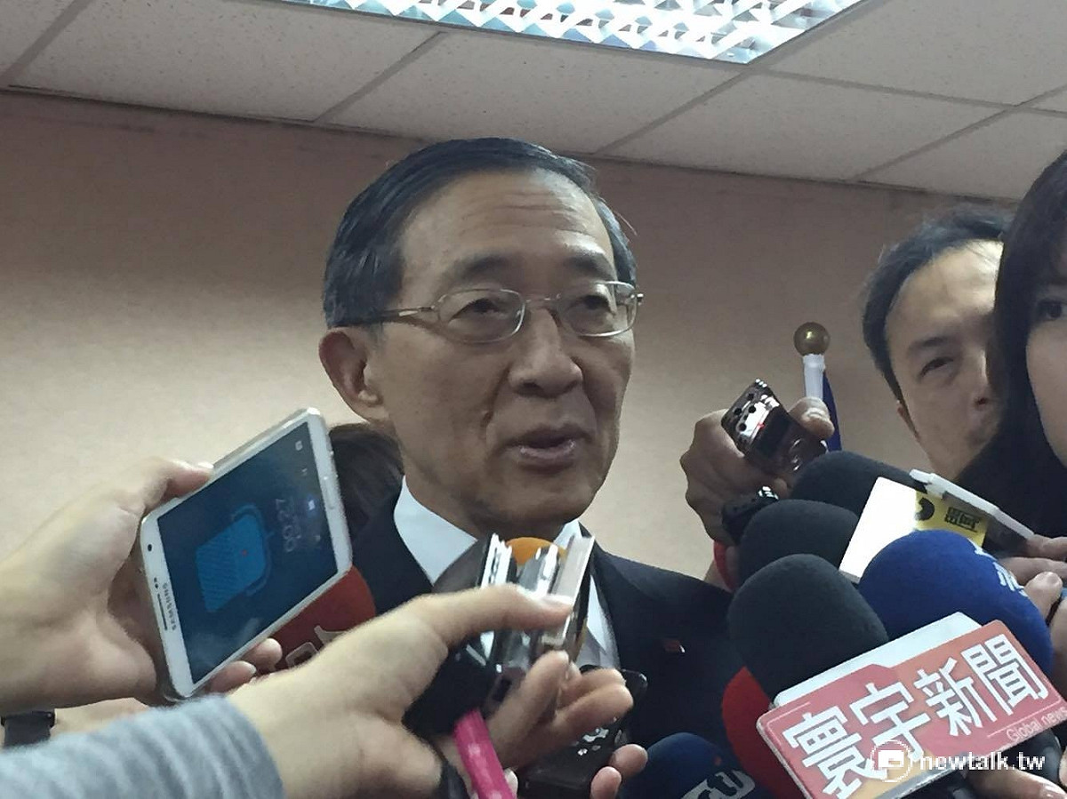 外交部長林永樂13日赴立院外交及國防委員會，對「肯亞遣送台人」爭議事件進行報告，強調有信心不會讓印尼詐騙涉案台人遣送到中國。 圖：鄭佑漢/攝