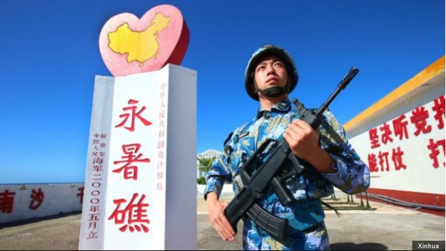 針對軍機降落南沙永暑礁「救人」引發美國抗議。中國外交部19日表示，軍機提供人道主義援助是世界各國通行做法，反批美方莫名其妙。 圖：翻攝BBC中文網