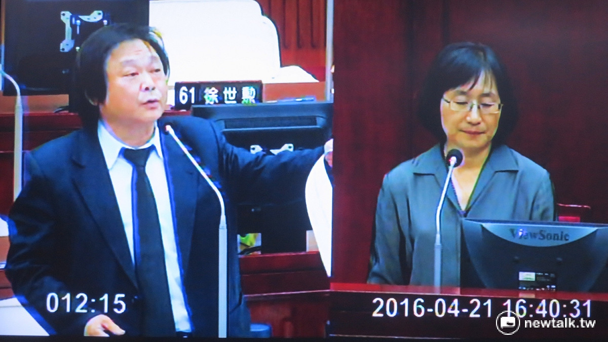 北市擬推U-Car政策，對此，市議員王世堅批評此政策是「邏輯錯亂」。 圖：呂佳峻/攝
