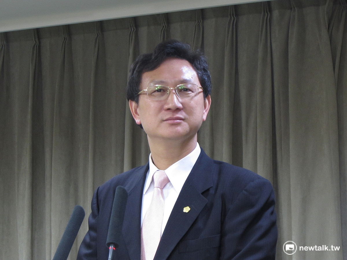 林全內閣第2場內閣政策溝通會議26日下午登場，因應內閣成員近日多起失言風波，緊急變更議程討論「重大議題溝通模式」。
 圖：邱珮文/攝