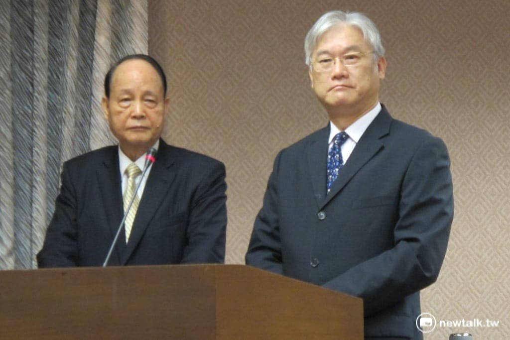 海基會董事長林中森（左）及陸委會主委夏立言（右），28日前往立法院備詢。 圖：林朝億/攝