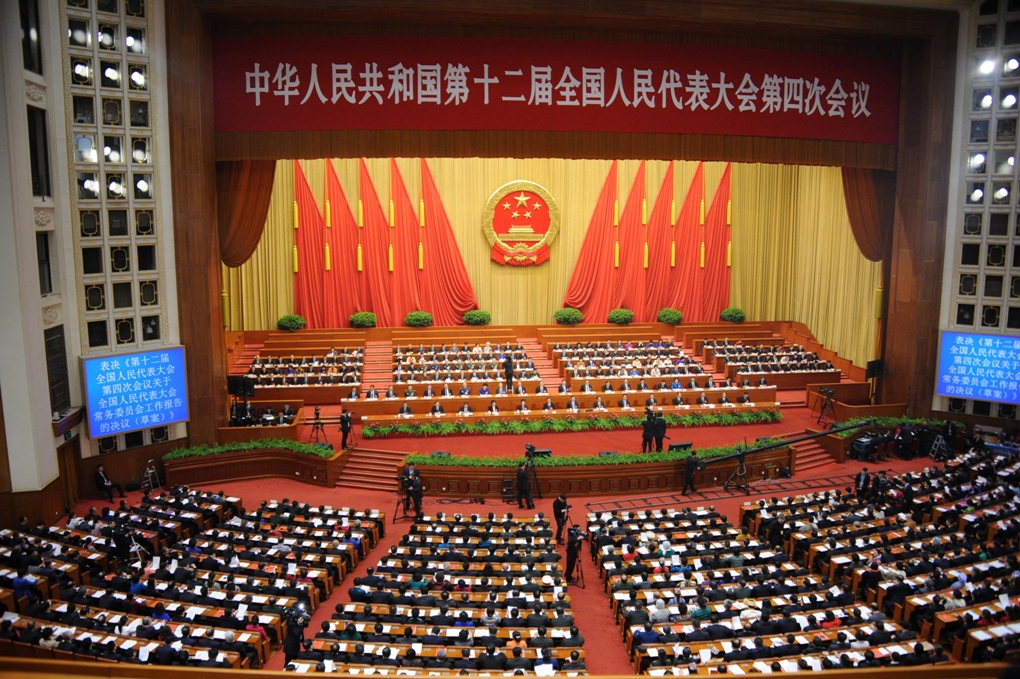 中國全國人大常委會28日通過對《境外非政府組織（NGO）管理法》，禁止「個別國外NGO在中國從事損害中國利益的活動。」圖為第12屆全國人大第4次會議。 圖：達志影像/美聯社資料照片